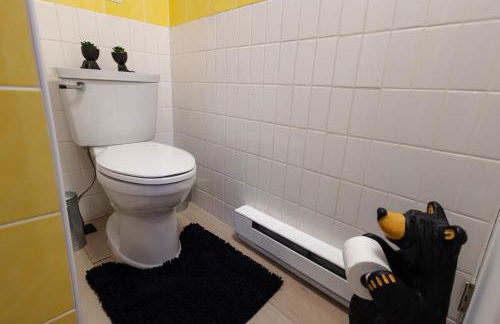 Bear Trails Retreat-Pocono Getaway Near Kalahari - Foto 53