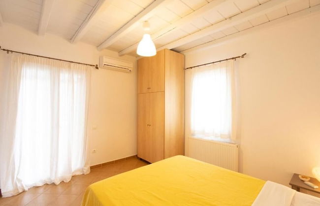 Dreamscape 3-Bedroom Mykonos Hideaway - Photo 8