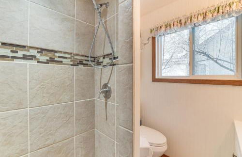 Lakefront Pelican Rapids Cabin with Boat Dock! - Foto 13