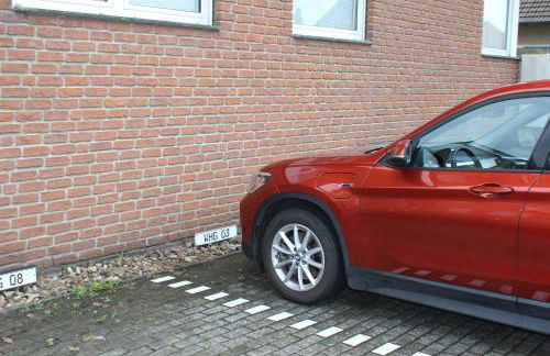 Großzügiges Erdgeschoßapartment mit Balkon und eigenen kostenlosen Parkplatz - Foto 25