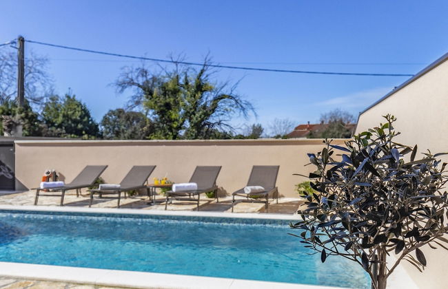 Family Villa With Pool, Wellness - Foto 21