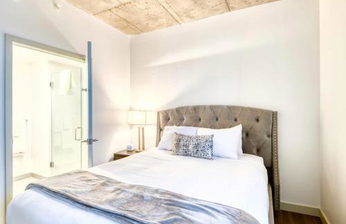 Modern Apt In Kendall Square - Photo 9