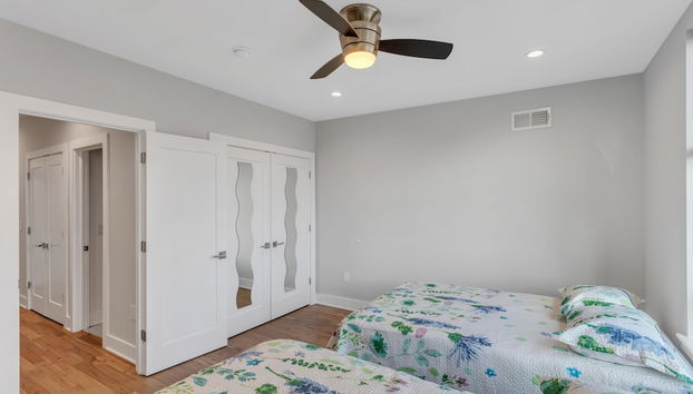 University City - Philadelphia 6 Bedroom Home by RedAwning - Foto 4, Habitación