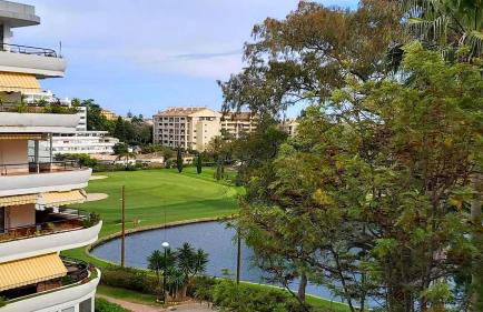 Apartamento en Marbella junto a campos de golf - Photo 12