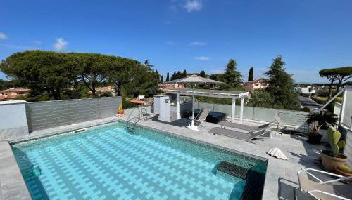 LUXURY ATTIC With Private Pool - Foto 1