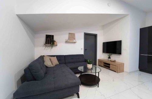 Holiday home “MARKO” with heated pool! - Photo 26