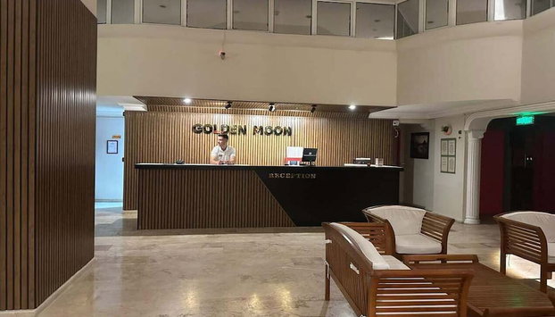 Golden Moon Apart Hotel - Foto 2, Rezeption