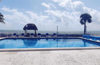 Beachfront Condo on Coco Plum Beach - Foto 27