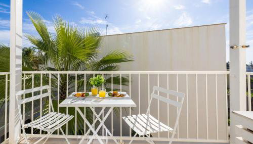 Tramonti Incredibili in Piscina - Apartment8 con AC WiFi in Residence - Foto 5