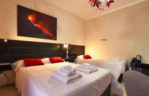 Nice Home In Sant'alfio With Sauna - Foto 34