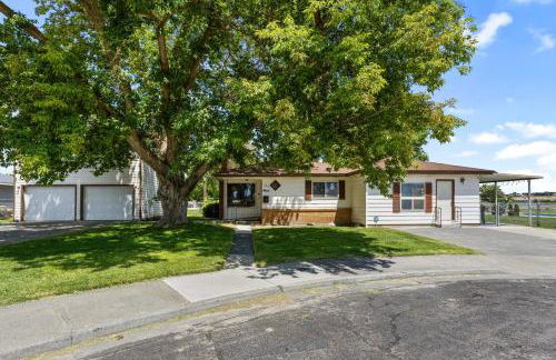 Lakefront Washington Home with Private Pool and Sauna - Foto 41