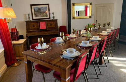 6 Bedroom Farm House with 12 Beds in Weldon - Foto 2