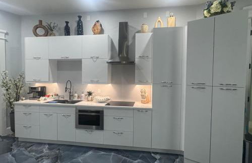 Serene Stays Naples - Foto 39