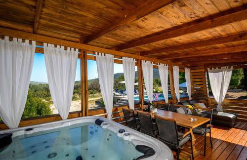 Cozy and Chic Little House with Pool Ivinj-2 - Foto 39