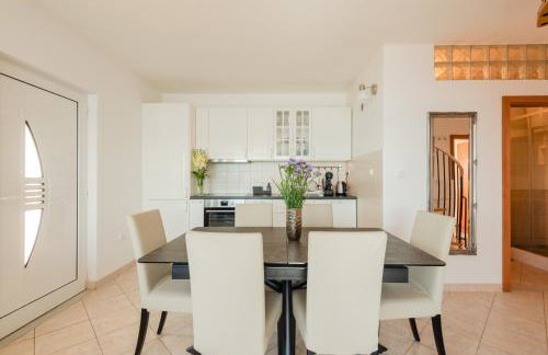 Apartman Traper with sea view and private pool - Foto 25