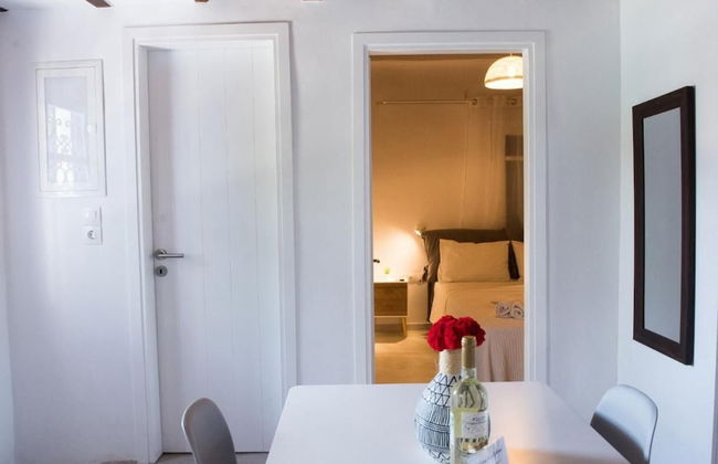 Glamorous 2BR Villa in Ornos w Sea View - Foto 25