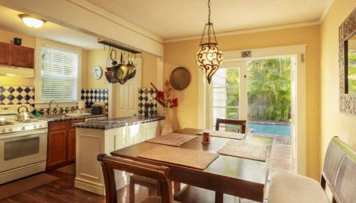 Casa Blanca - Chic Spanish-Style Cottage with Private Courtyard - Foto 3