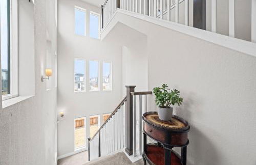 Rooftop Sunset Escape BBQ & Billiards Sleeps 8 - Foto 16