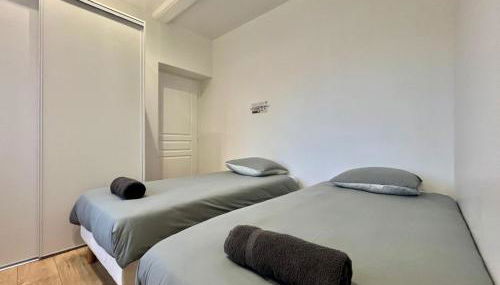 T2 rénové à 15 min de Lyon - Foto 5, towels, wardrobe