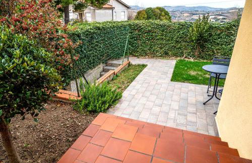 C012 - Camerano, bilocale con doppi servizi e giardino panoramico - Foto 5