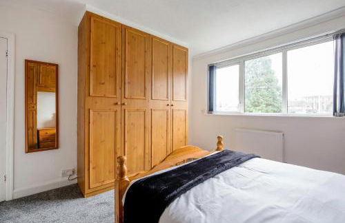 5-bedroom home in trendy Dibsbury area Manchester with parking - Foto 41