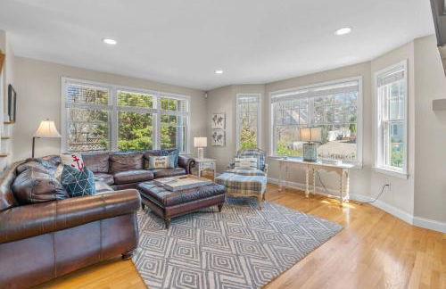 Summer by the Sea - Central to all beaches & ponds - Foto 2