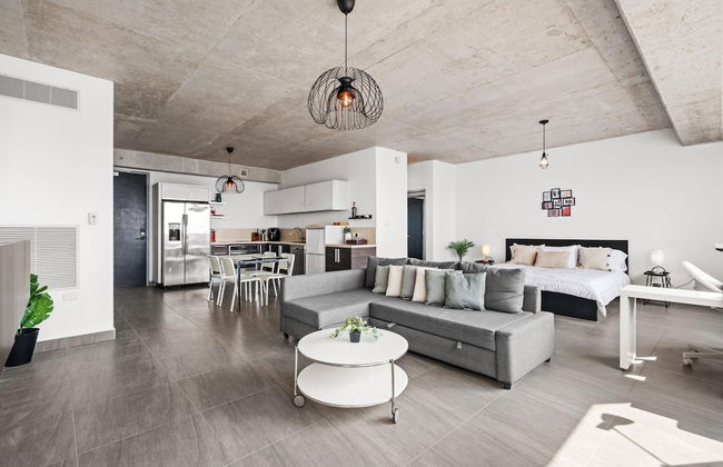 Otium Rentals Vacation Rental w Relaxing View - Photo 14