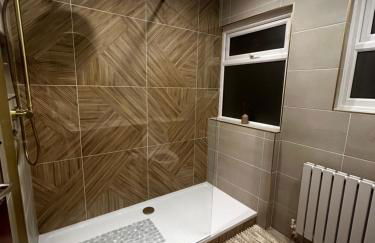 Shirleys apartment - Photo 2