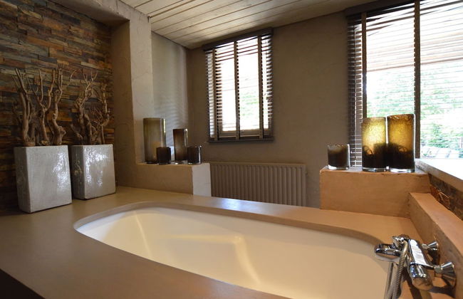 Grand Holiday Home in Alphen with Sauna & Hot Tub - Foto 16
