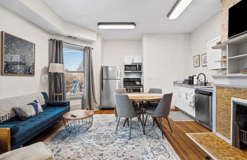 Carriage Manor - Sun Soaked 1BR - Close to CCF - Foto 5