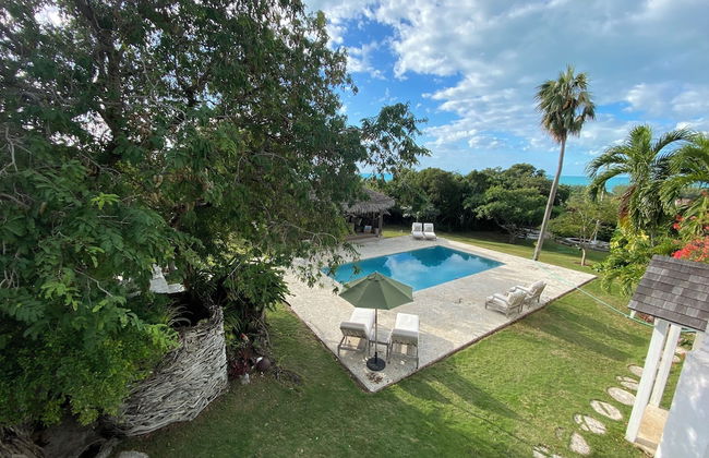 Pink Sands Paradise: Luxury Estate With Pool - Foto 5