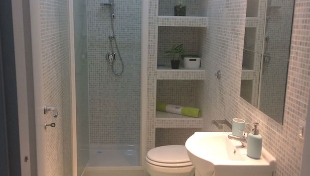 Flat in Center Historic - Foto 4, Baño