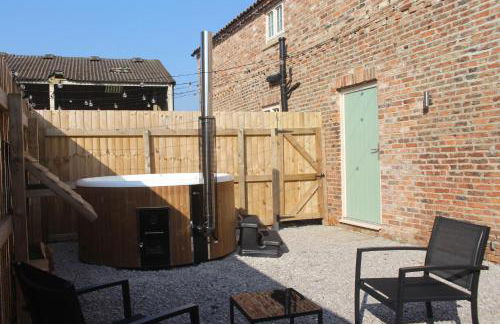 Robin Cottage Luxury Barn with Wood-Fired Hot Tub - Foto 19