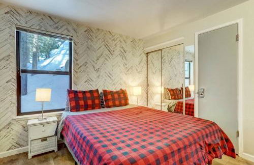 Heavenly Mountain Lake Retreat Near Skiing, Hiking & Biking - Foto 11