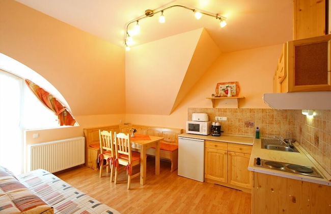 Levendula Apartman - Photo 19