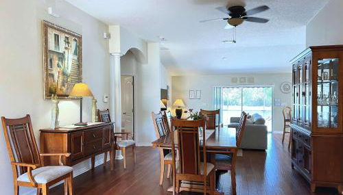 Lovely Lakeside 4-Bed Pool Home at Villa Sol-3125 - Foto 5