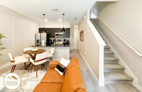 Elegant 3BR Townhouse wResort Pool10 Min Disney - Foto 13