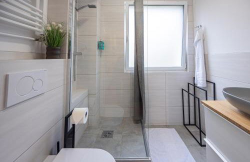 have-a-nice-Stay - U-Bahn nach Hamburg 150m- Bäcker & Restaurants 200m - Lidl 800m - Zentrum 1,5km - Foto 24