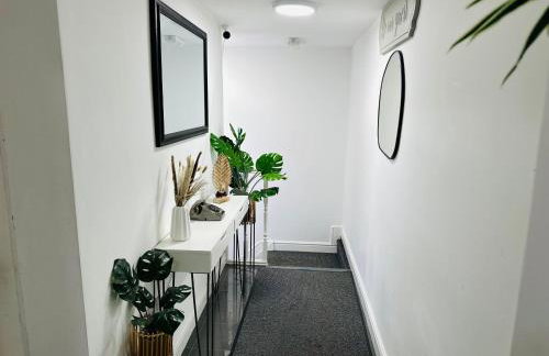 Modern & Cosy 2-Bed Apartment Near NEC, Airport & JLR! - Foto 15