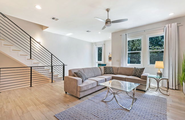 Modern 4BR Townhouse Near French Quarter - Foto 1