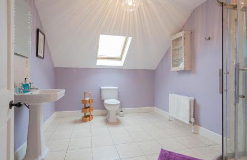 Beautiful mountain views & private hot tub - Foto 44