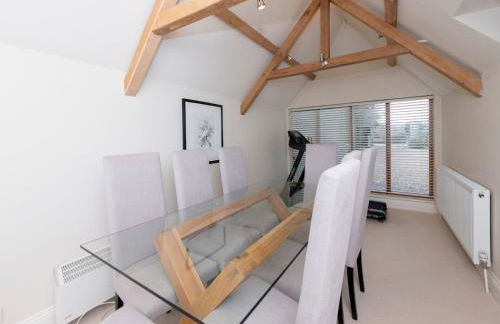 Luxurious Country House with Cinema Games Room - Pass the Keys - Photo 25