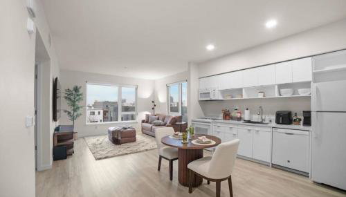 Modern Lux Midrise Stadium & Downtown Views - Foto 4