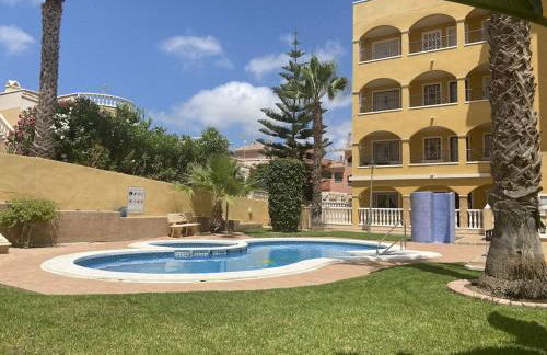 Top Floor spacious apartment with roof terrace - Foto 34