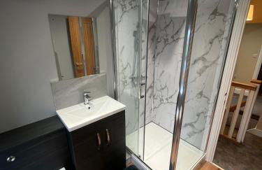 Cosy Cottage Hot Tub Sleeps 8 Log Fires - Foto 15