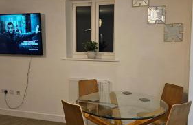 Luxe 2 Bed Apartment - Foto 15