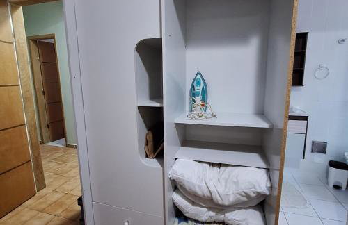 Cond Renata IV - Apto 02 dorm - 150mts Praia com Wi-fi 500Gb gratuito - Foto 42