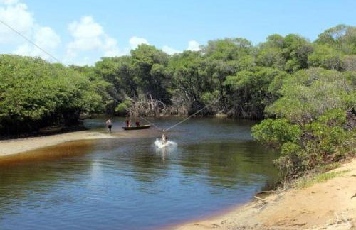 Paz, arte, beleza e natureza na praia de Sagi - Foto 29
