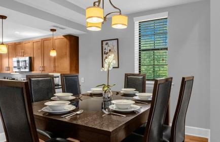 Florida Getaway - Renovated TownHome by Disney! - Photo 14