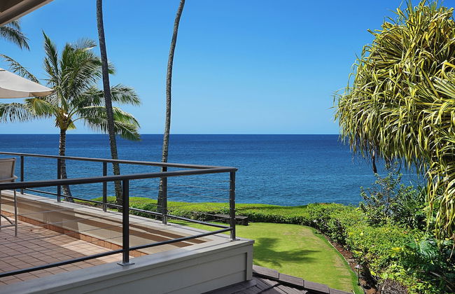 Whalers Cove Oceanfront Resort - Photo 9